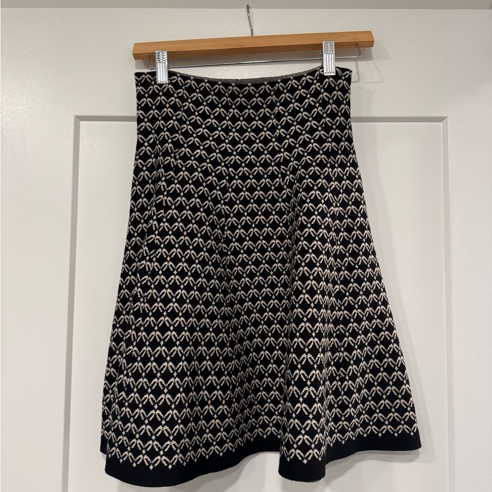 Max Studio Black and Cream Skirt